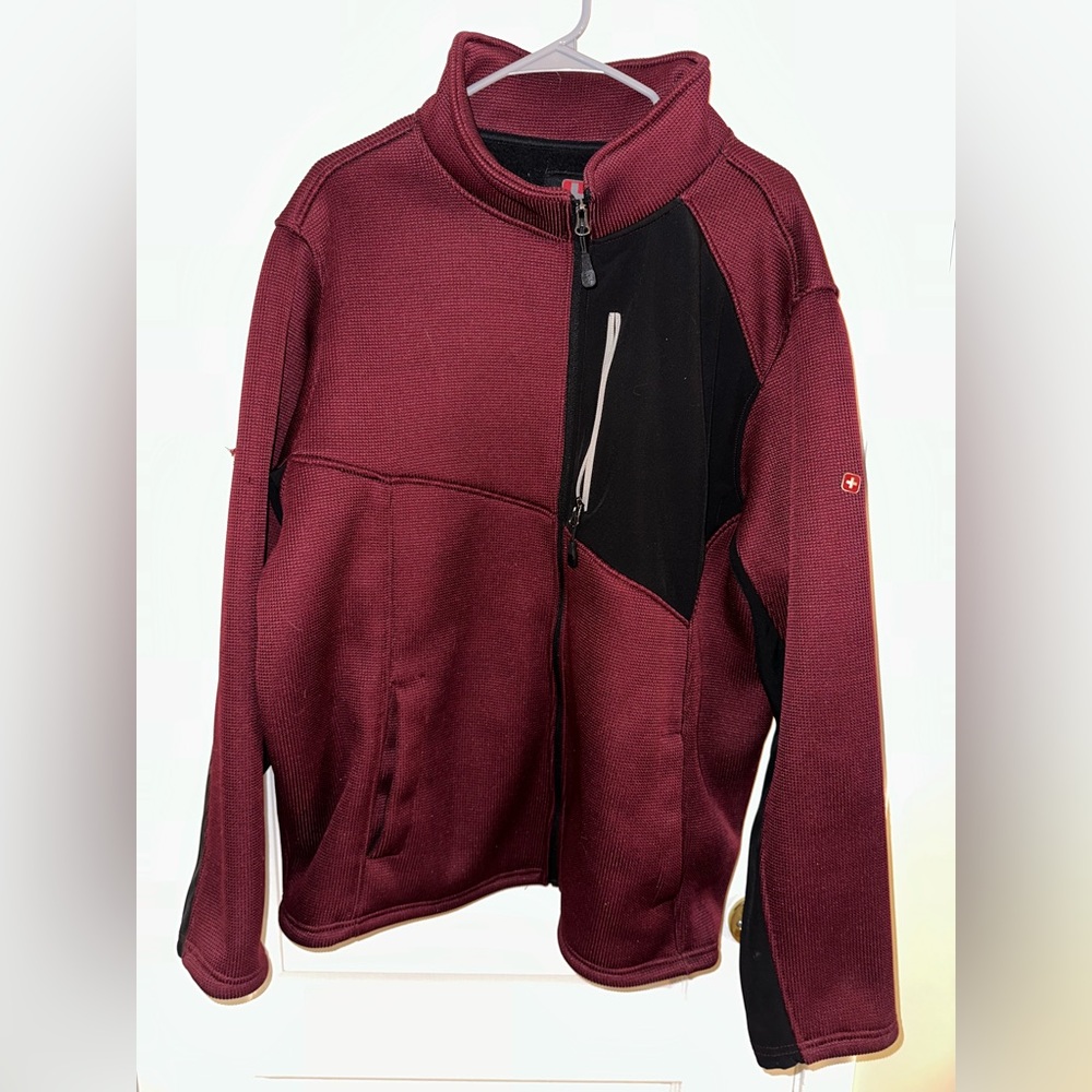 Men’s Swiss Tech 1/4 zip jacket